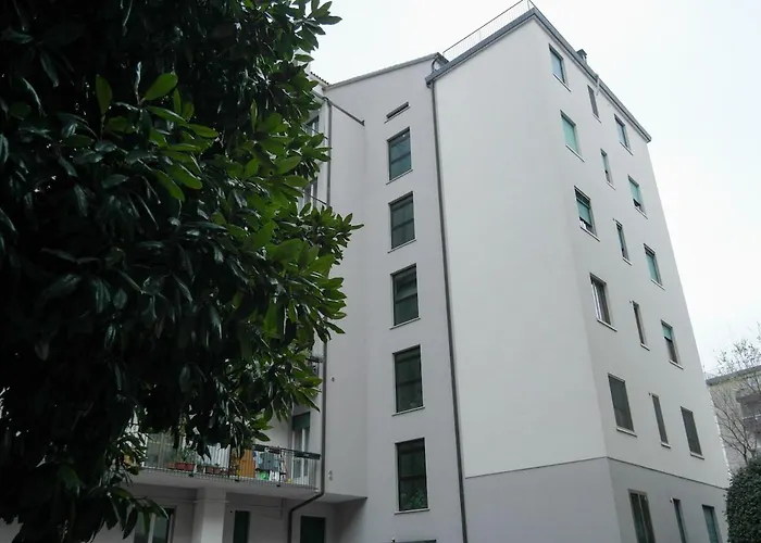 Zara Free Parking *